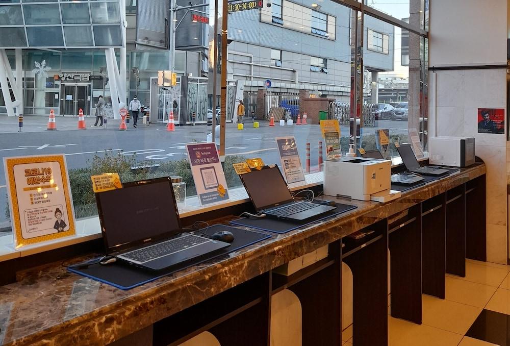 ホテル 東横イン釜山駅1 2*